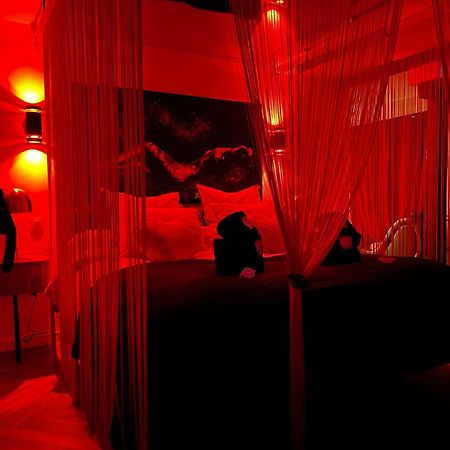 Le Fruit Defendu 67 Hotel Brumath Bagian luar foto