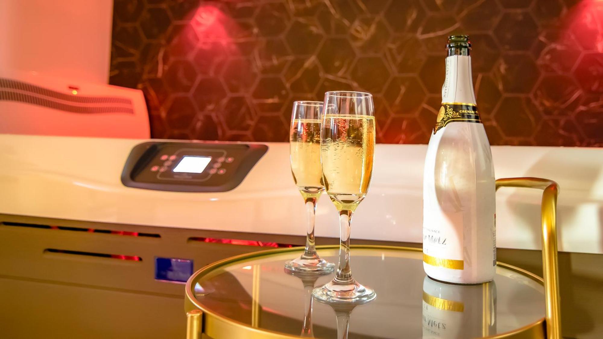 Le Fruit Defendu 67 Hotel Brumath Bagian luar foto
