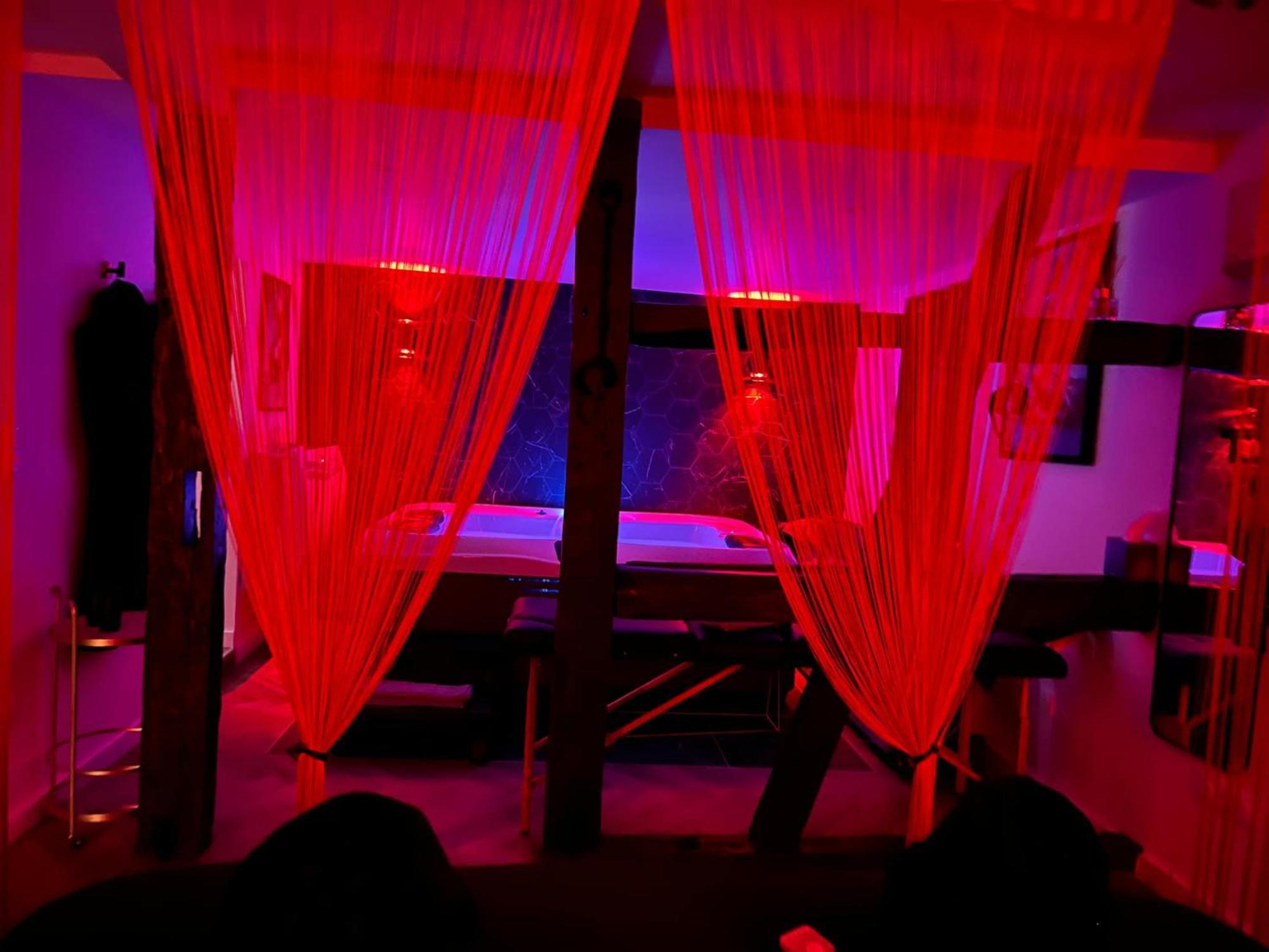 Le Fruit Defendu 67 Hotel Brumath Bagian luar foto
